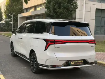 2024 Forthing Starlight V9 с пробегом 53 000 км