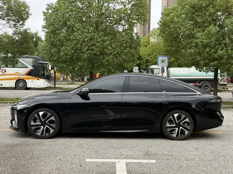 2024 Forthing Stellar S7 с пробегом 28 000 км