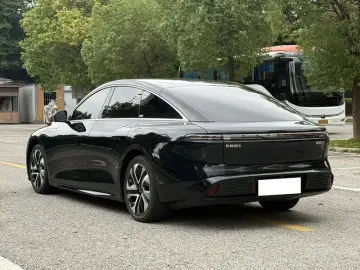 2024 Forthing Stellar S7 с пробегом 28 000 км