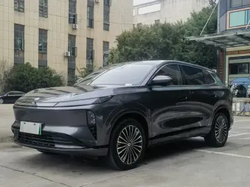 Dongfeng Dongfeng Fengshen L8 PLUS