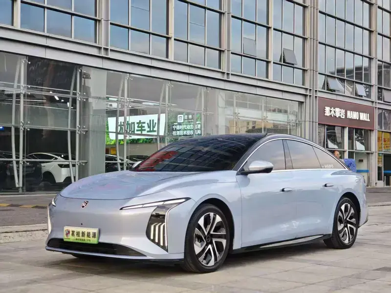 2024 Forthing Stellar S7 с пробегом 70 000 км