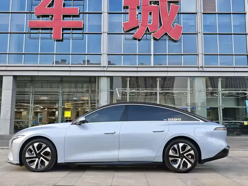 2024 Forthing Stellar S7 с пробегом 70 000 км