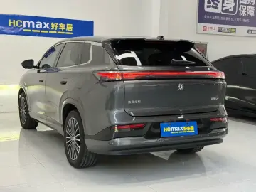 2025 Dongfeng Dongfeng Fengshen L8 PLUS с пробегом 10 000 км