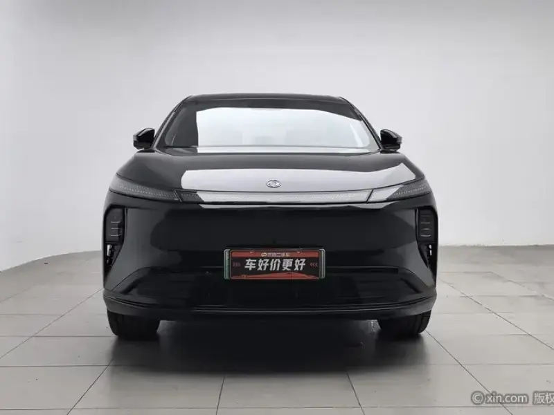 2025 Dongfeng Dongfeng Fengshen L8 PLUS с пробегом 5 000 км