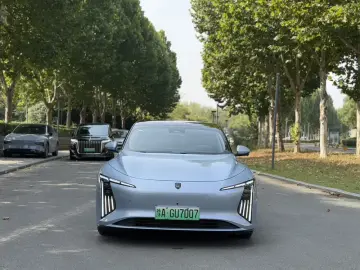 2025 Forthing Stellar S7 с пробегом 14 000 км