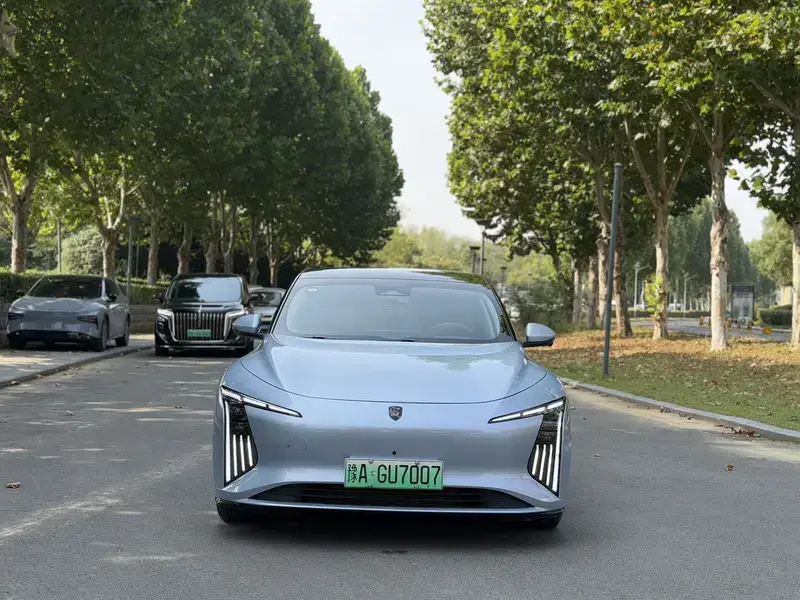 2025 Forthing Stellar S7 с пробегом 14 000 км