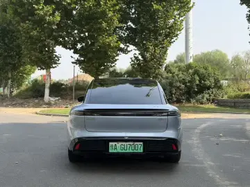2025 Forthing Stellar S7 с пробегом 14 000 км
