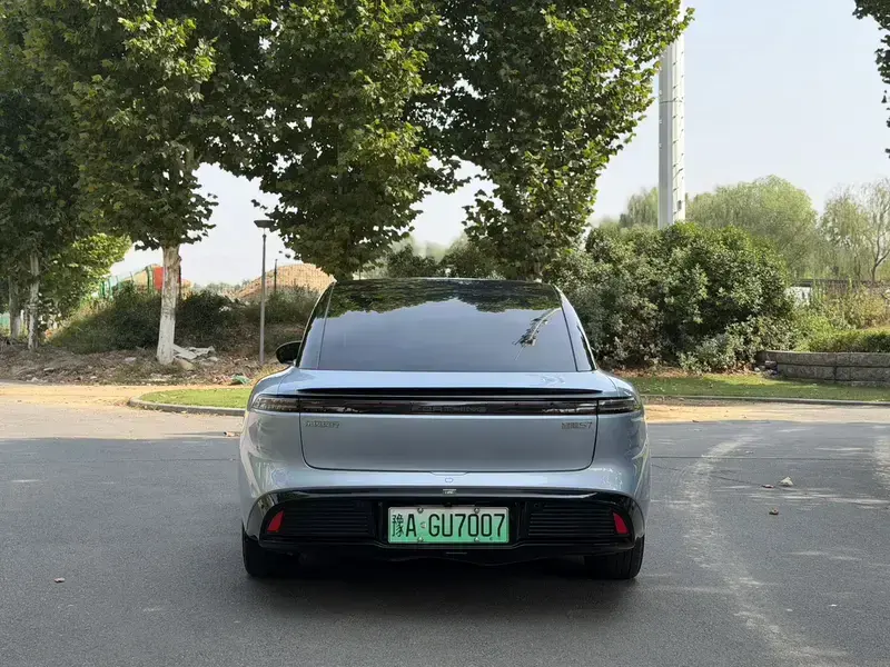 2025 Forthing Stellar S7 с пробегом 14 000 км