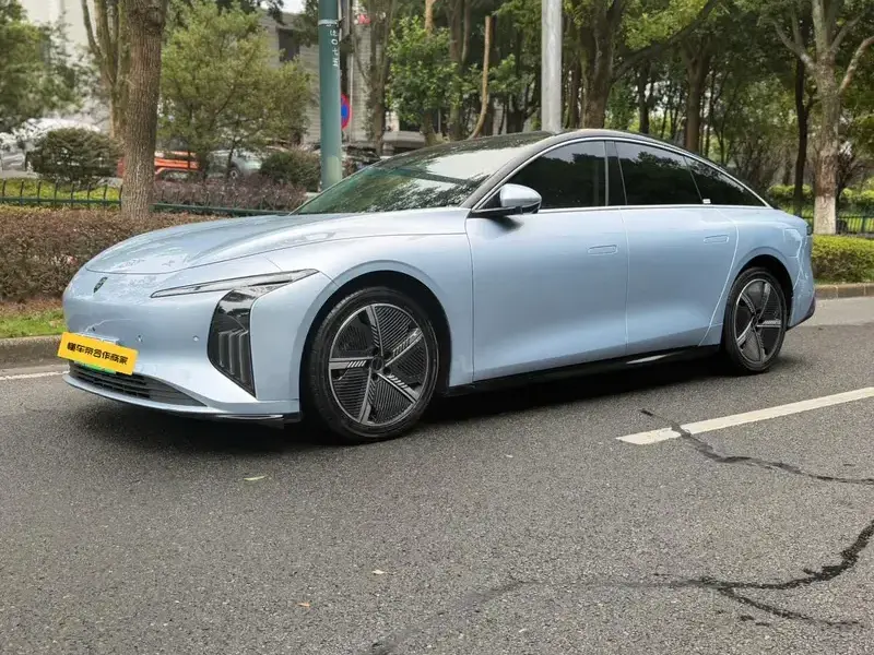 2024 Forthing Stellar S7 с пробегом 43 000 км