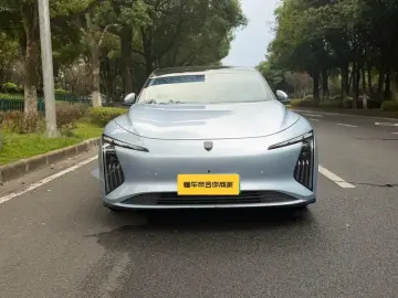 2024 Forthing Stellar S7 с пробегом 43 000 км