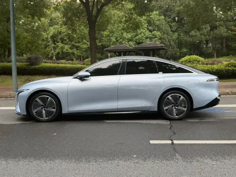 2024 Forthing Stellar S7 с пробегом 43 000 км