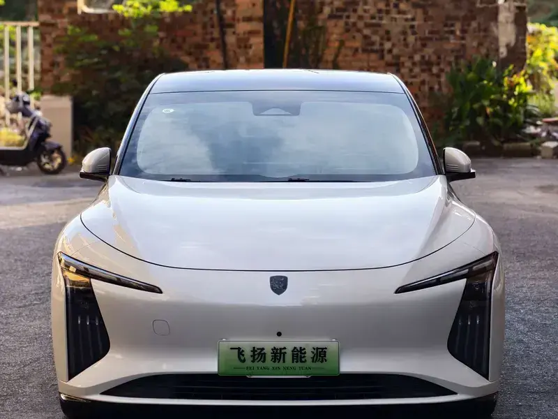 2024 Forthing Stellar S7 с пробегом 13 500 км