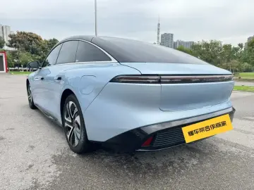 2024 Forthing Stellar S7 с пробегом 17 000 км