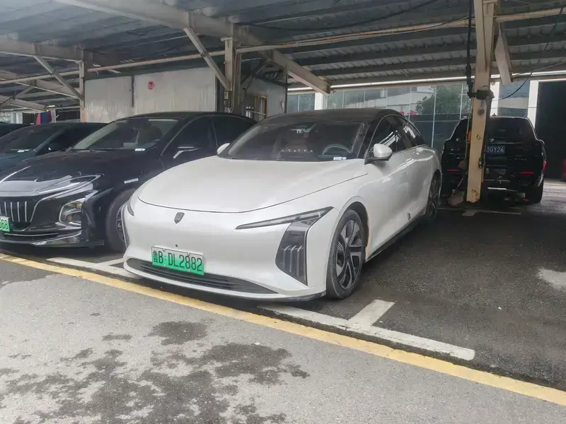 2024 Forthing Stellar S7 с пробегом 44 000 км
