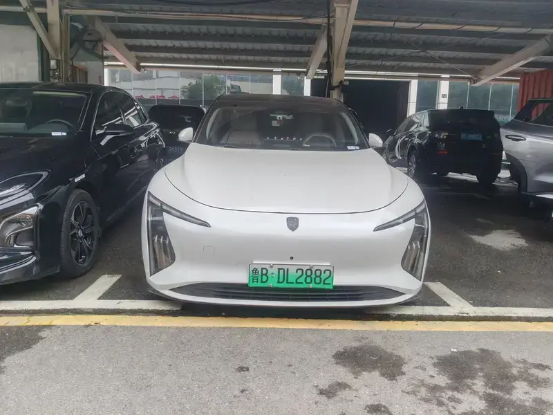 2024 Forthing Stellar S7 с пробегом 44 000 км