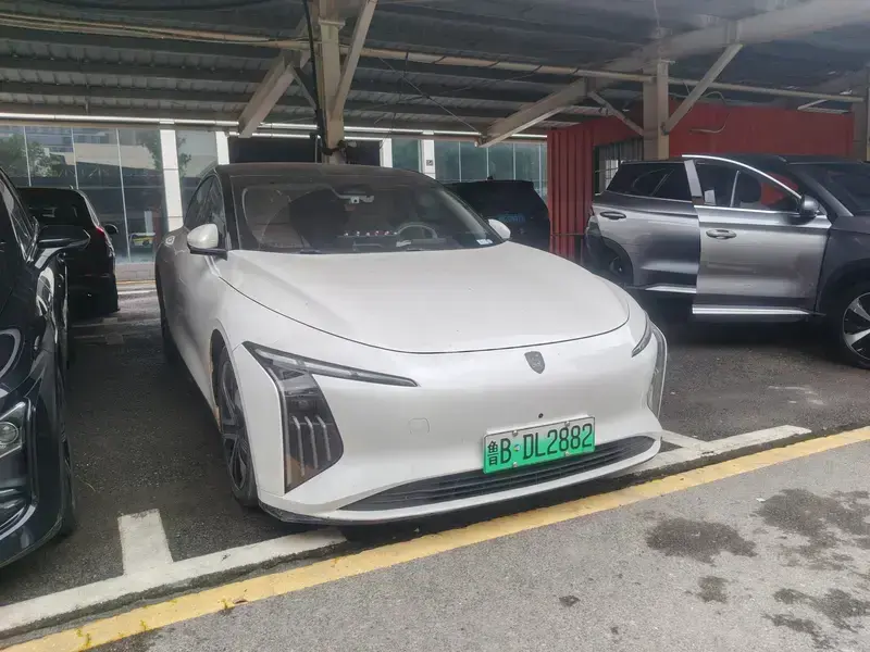 2024 Forthing Stellar S7 с пробегом 44 000 км