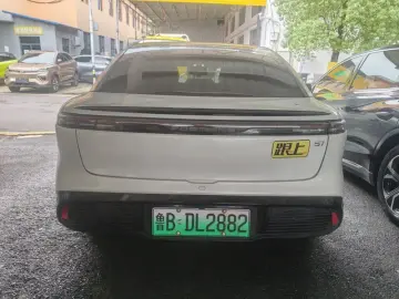 2024 Forthing Stellar S7 с пробегом 44 000 км