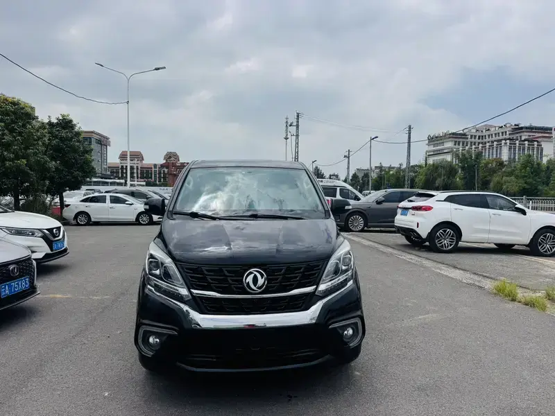 2019 Forthing Fengxing M6 с пробегом 73 000 км