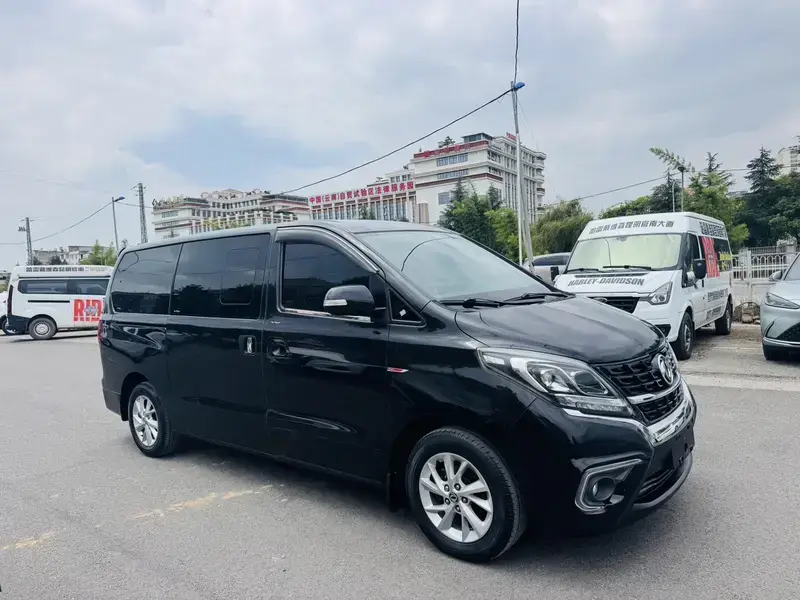2019 Forthing Fengxing M6 с пробегом 73 000 км