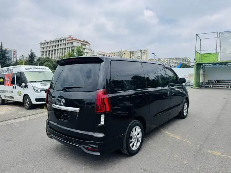 2019 Forthing Fengxing M6 с пробегом 73 000 км