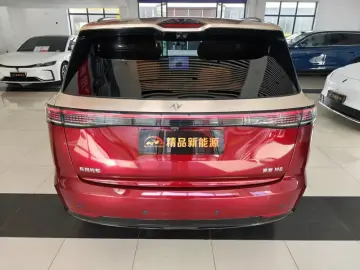 2026 Yipai E8 M8 с пробегом 3 900 км