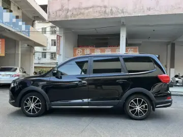 2021 Forthing Fengxing SX6 с пробегом 30 000 км