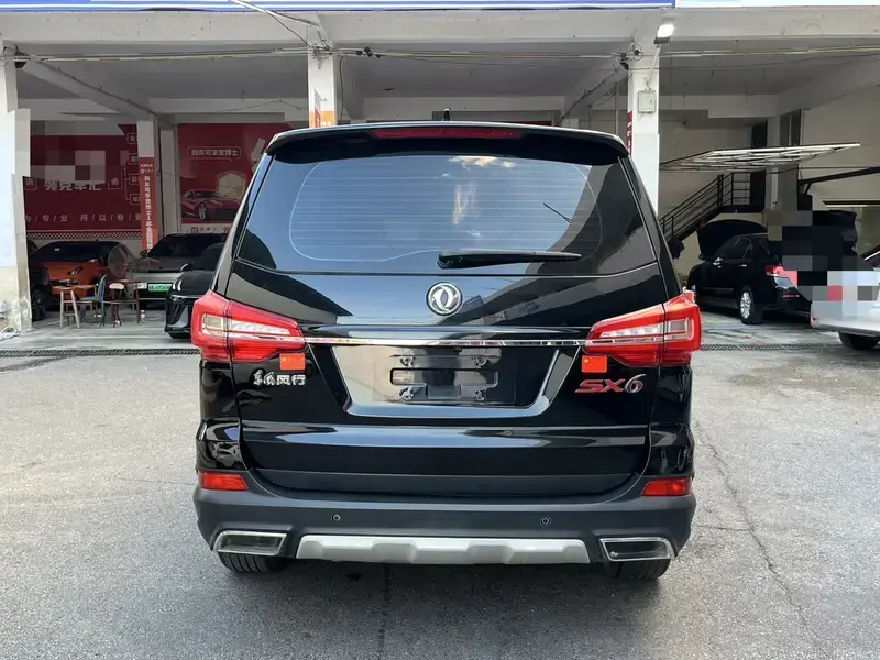 2021 Forthing Fengxing SX6 с пробегом 30 000 км