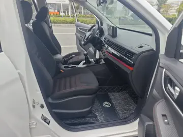2019 Forthing Fengxing SX6 с пробегом 38 000 км