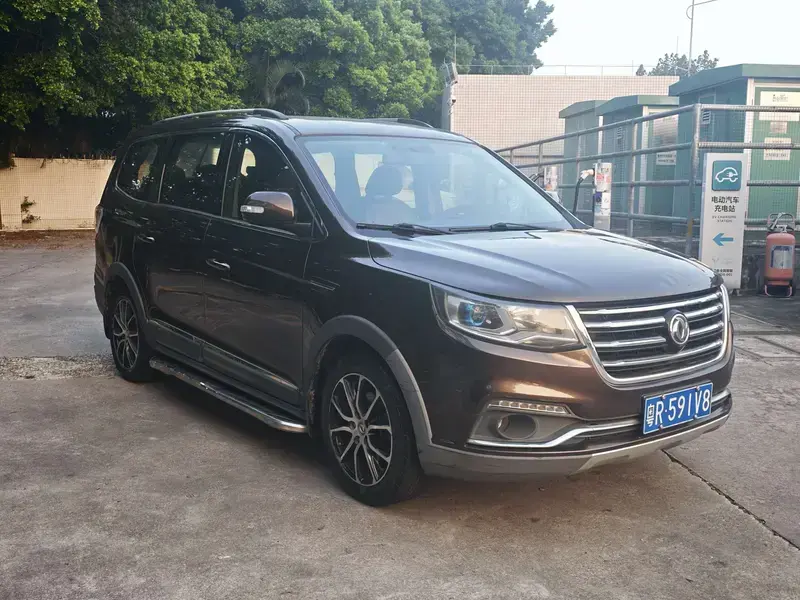 2016 Forthing Fengxing SX6 с пробегом 120 000 км