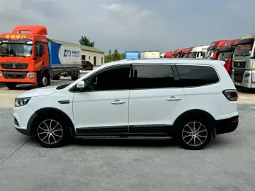 2016 Forthing Fengxing SX6 с пробегом 77 000 км