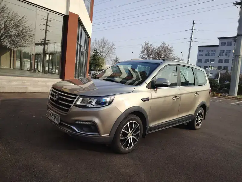 2016 Forthing Fengxing SX6 с пробегом 72 000 км