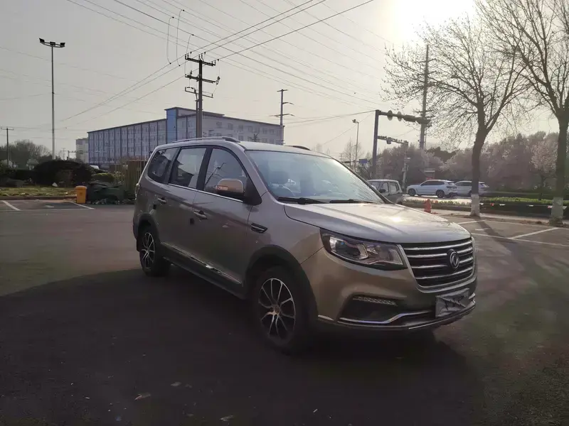 2016 Forthing Fengxing SX6 с пробегом 72 000 км
