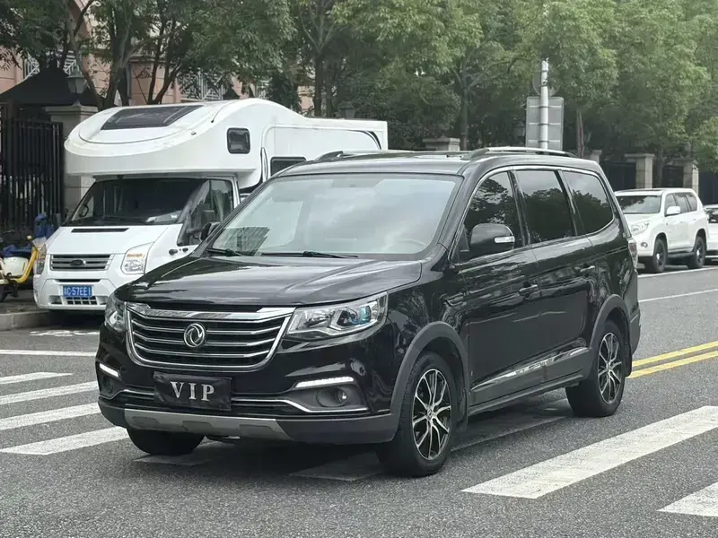 2018 Forthing Fengxing SX6 с пробегом 66 000 км