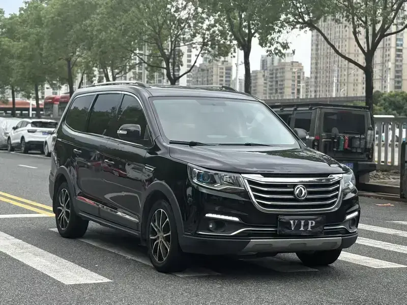 2018 Forthing Fengxing SX6 с пробегом 66 000 км