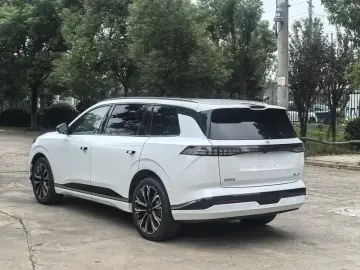 2026 Yipai eπ008 с пробегом 100 км