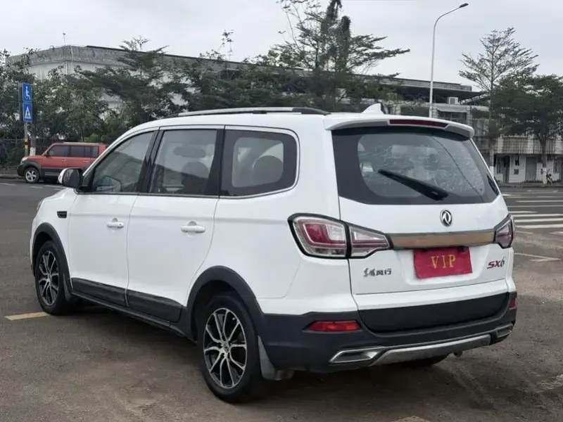 2016 Forthing Fengxing SX6 с пробегом 115 000 км