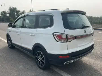 2017 Forthing Jingyi X6 с пробегом 111 300 км