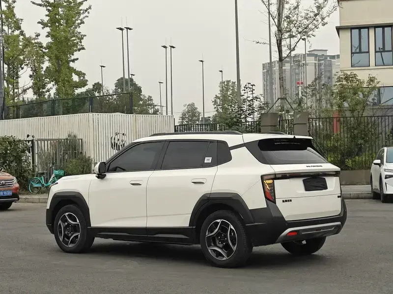 2025 Yipai Nano 06 с пробегом 1 600 км