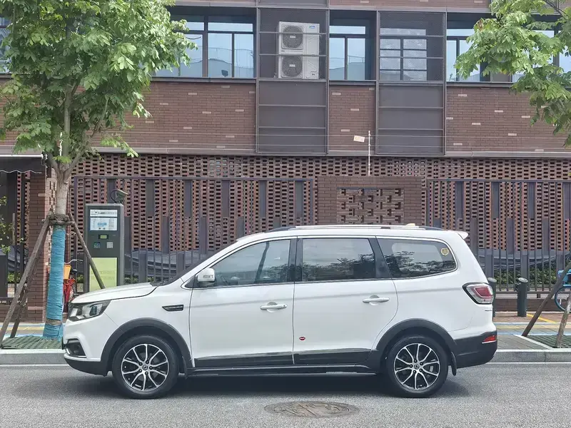 2017 Forthing Jingyi X6 с пробегом 170 000 км