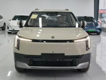 2025 Yipai Nano 06 с пробегом 100 км