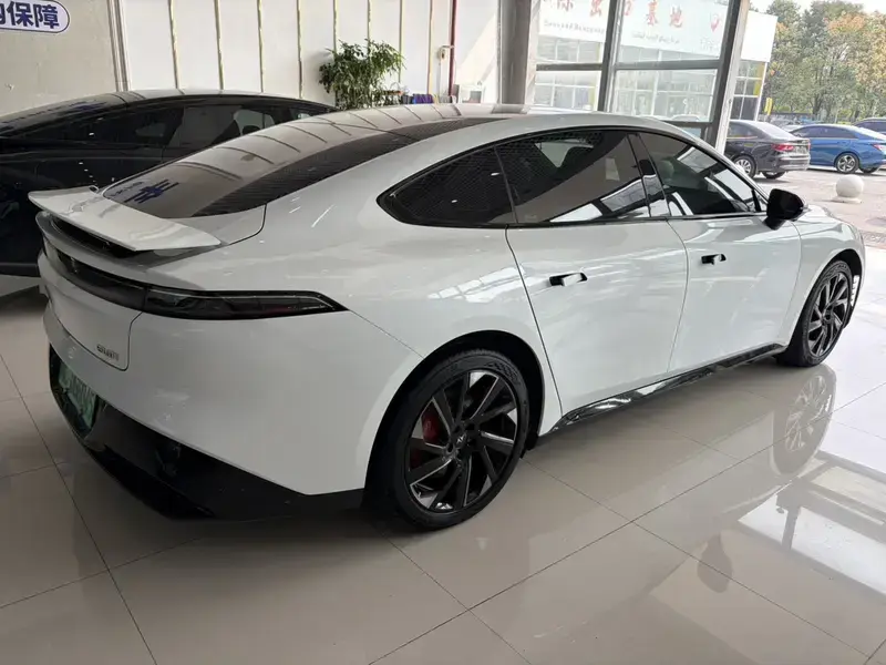 2024 Yipai eπ007 с пробегом 133 000 км