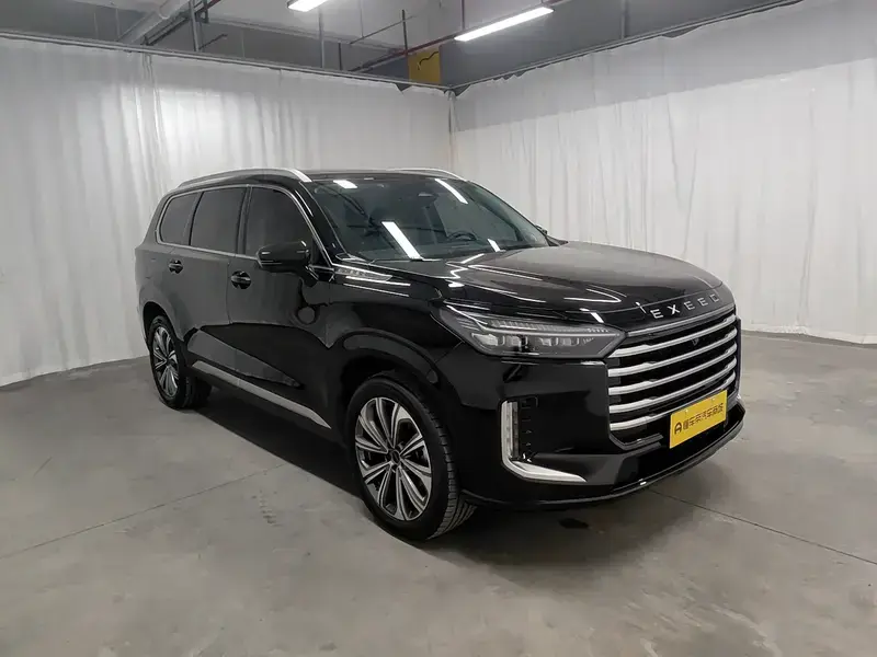2025 Exeed Landmark C-DM с пробегом 12 300 км