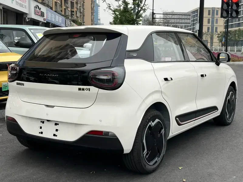 2026 Yipai Nano 01 с пробегом 100 км