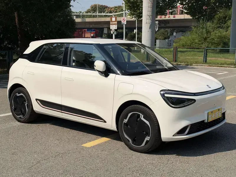 2024 Yipai Nano 01 с пробегом 11 000 км