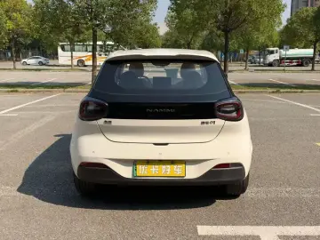 2024 Yipai Nano 01 с пробегом 11 000 км