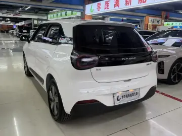 2025 Yipai Nano 01 с пробегом 11 000 км