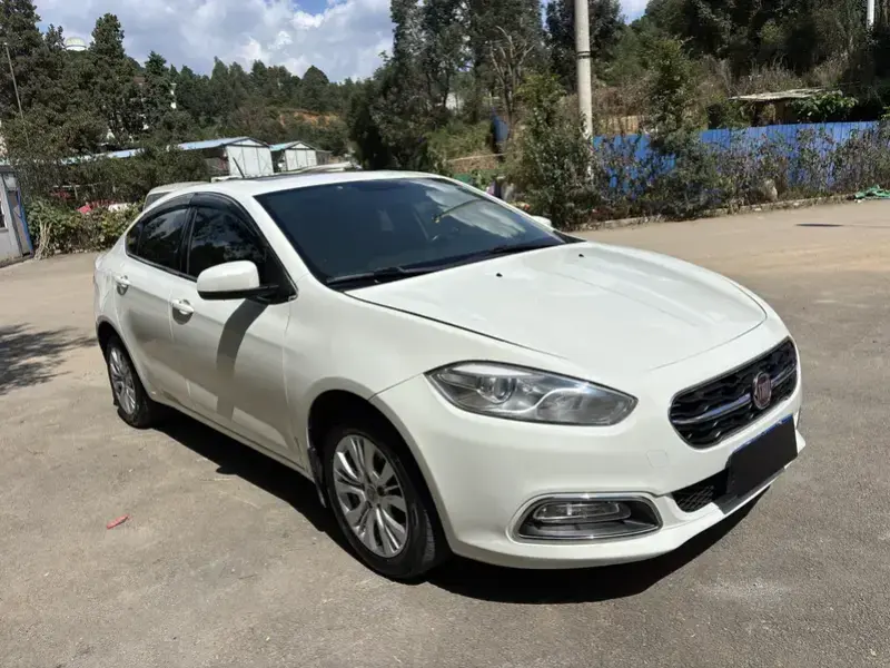 2015 Fiat Viaggio с пробегом 86 000 км