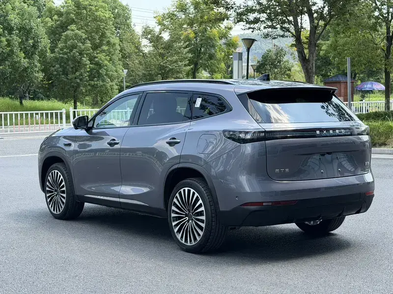 2026 Exeed Starway E05 с пробегом 13 000 км