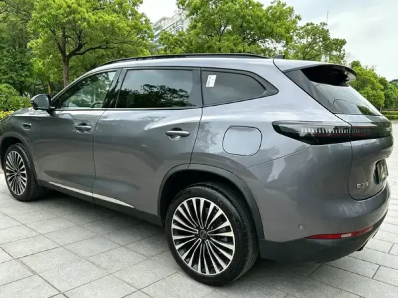 2026 Exeed Starway E05 с пробегом 11 000 км
