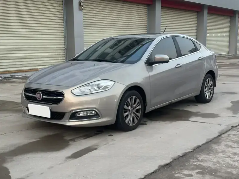 2015 Fiat Viaggio с пробегом 99 000 км